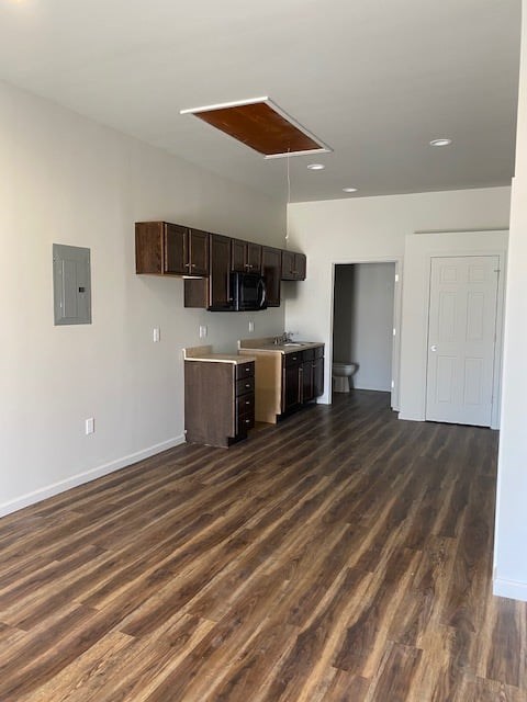 Tightwad Apartment pics 14.jpg